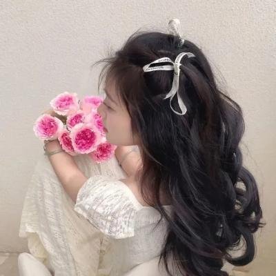 不合比例海报