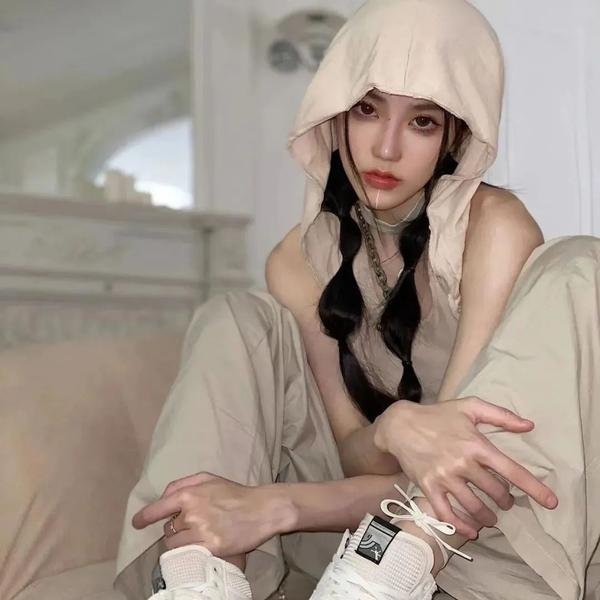 萝拉的星星在中国封面