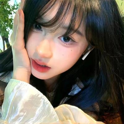 彩色中的黑白封面